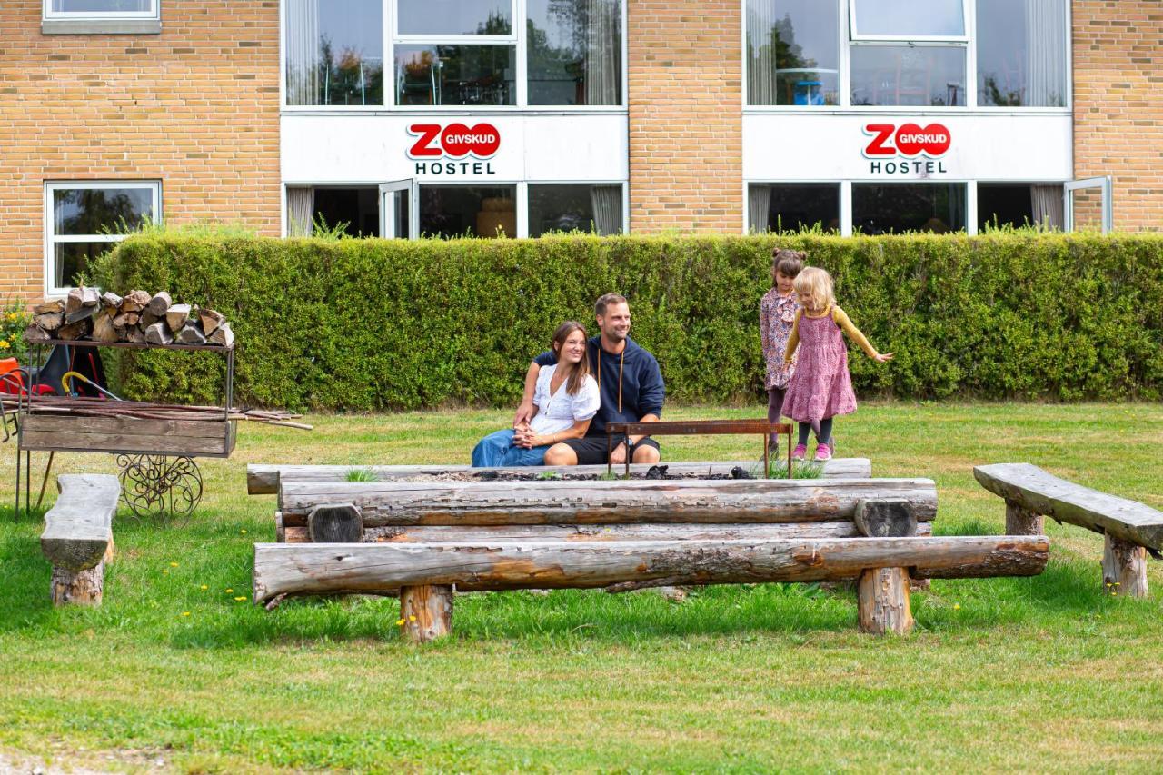Givskud Zoo Hostel Ngoại thất bức ảnh